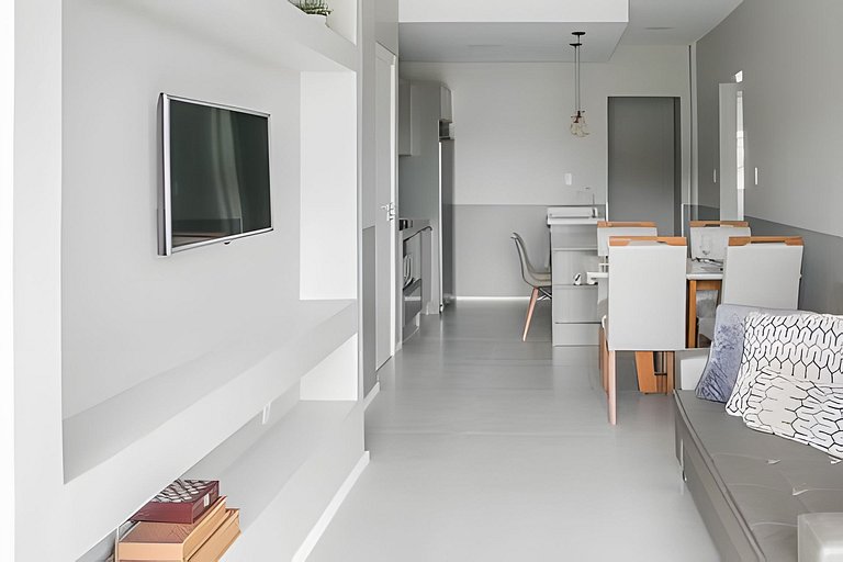 Apto. Decorado. Piscina, Ed. Algarve, 2 quartos