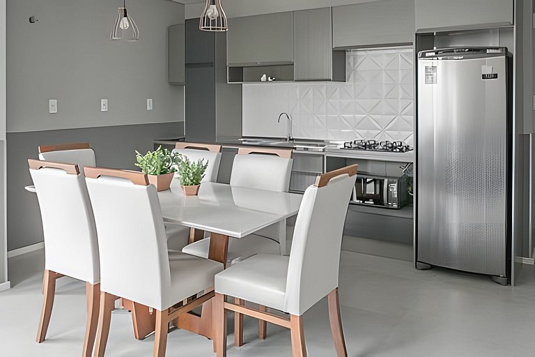 Apto. Decorado. Piscina, Ed. Algarve, 2 quartos