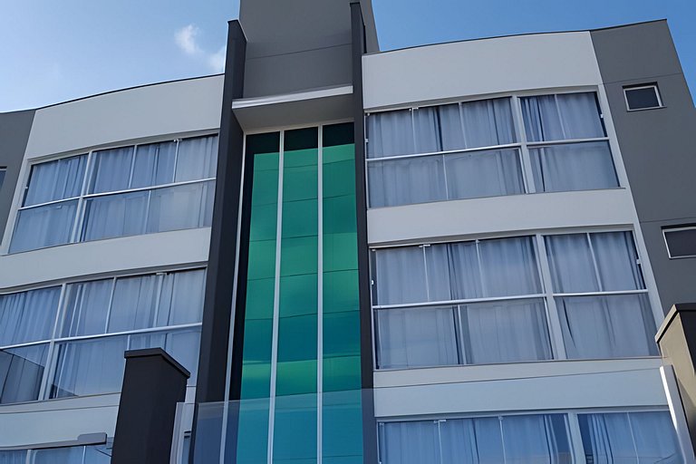 Apto. Decorado. Piscina, Ed. Algarve, 2 quartos