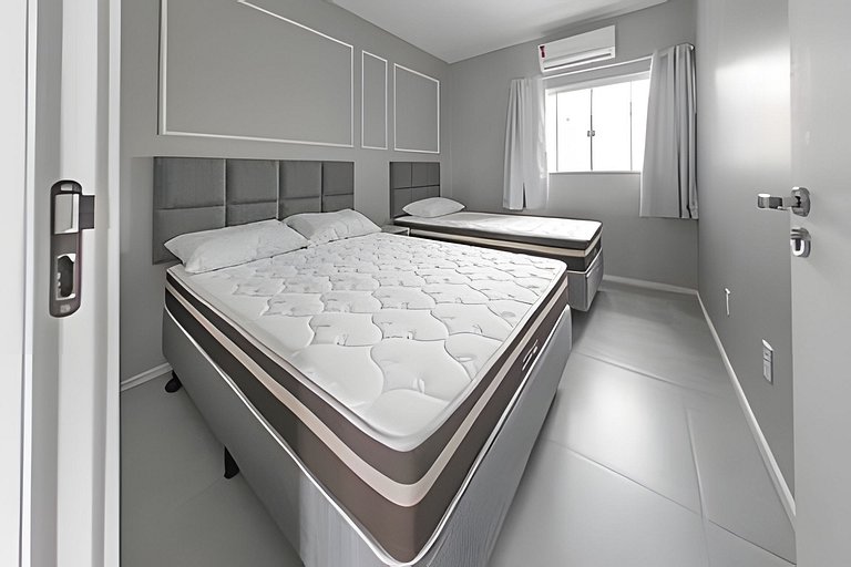 Apto. Decorado. Piscina, Ed. Algarve, 2 quartos