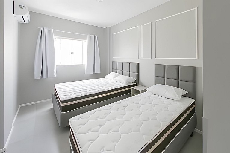 Apto. Decorado. Piscina, Ed. Algarve, 2 quartos