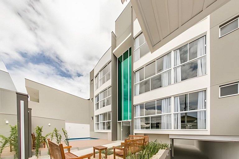 2 Aptos. , Ed. Algarve, 4 quartos. Piscina I