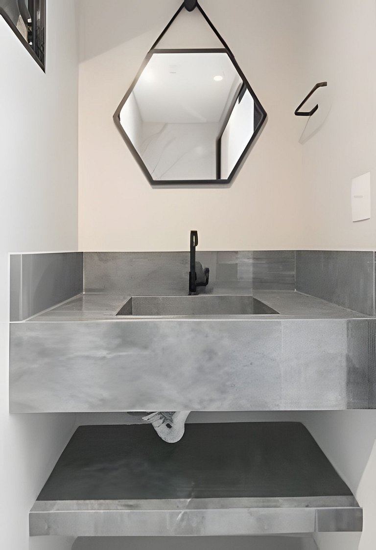 Casa Requinte | Piscina Privativa • 4 Suítes • 12 Pessoas