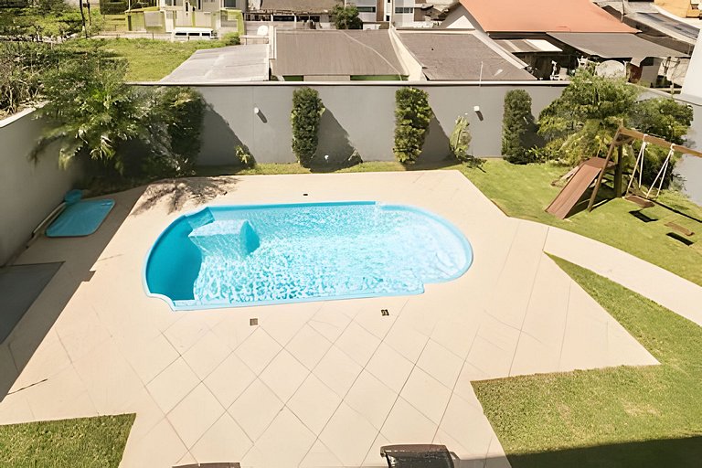 Casa com Piscina Perto do Expocentro Balneário Camboriú