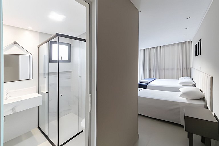 Casa Requinte | Piscina Privativa • 4 Suítes • 12 Pessoas