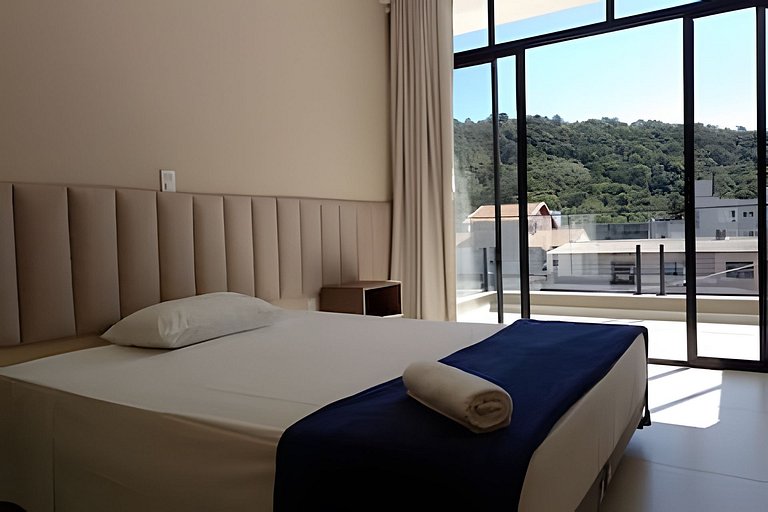 Casa Requinte | Piscina Privativa • 4 Suítes • 12 Pessoas