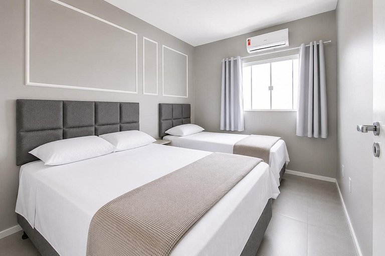Reserva direta BC | 2 aptos | 4 quartos + piscina | até 16 p